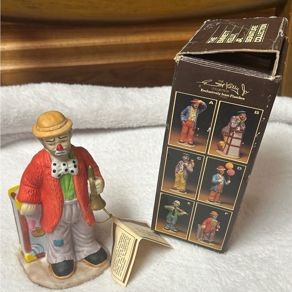 Emmett Kelly, Jr Signature Collection Clown Statue